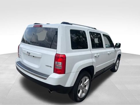 Used 2015 Jeep Patriot Limited w/ Sun/Sound Group image 5