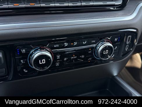 New 2026 GMC Sierra 1500 SLT AWD/4WD image 16