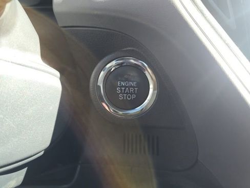 Used 2024 Subaru Crosstrek 2.0i Premium AWD/4WD image 16