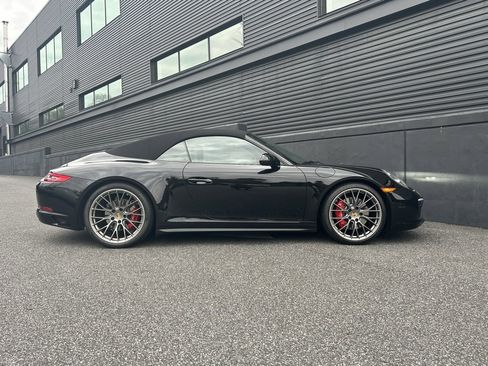 Certified 2017 Porsche 911 Carrera 4S image 11