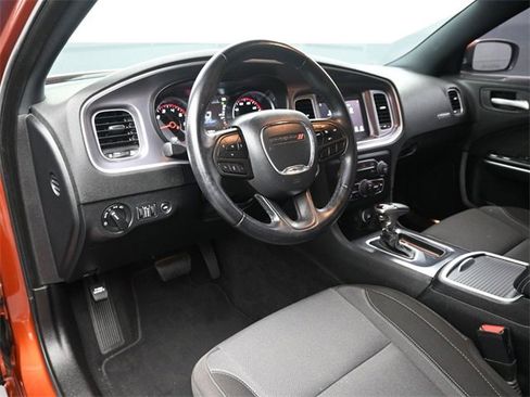 Used 2020 Dodge Charger SXT image 19