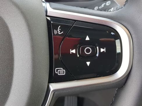 New 2026 Volvo XC90 B6 Ultra w/ Protection Package image 25