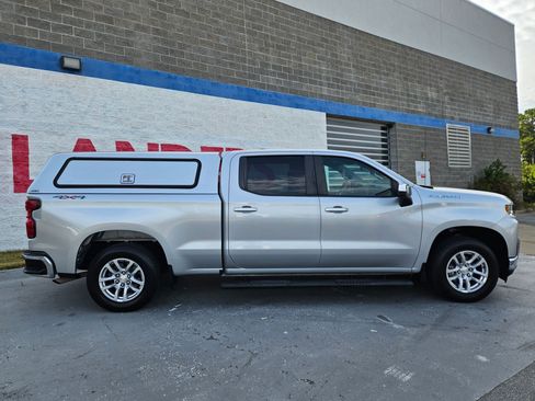 Used 2021 Chevrolet Silverado 1500 LT w/ Safety Package II AWD/4WD image 8