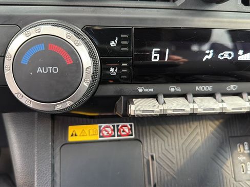 Certified 2025 Toyota 4Runner TRD Off-Road Premium AWD/4WD image 27