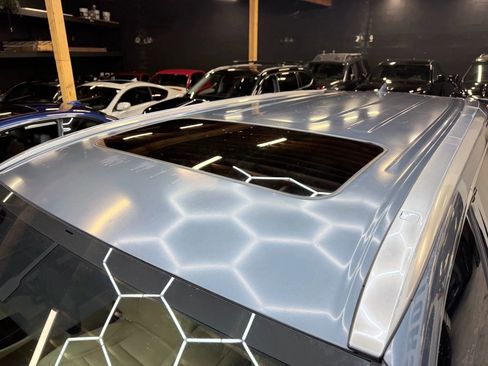 Used 2014 Toyota Highlander XLE image 5