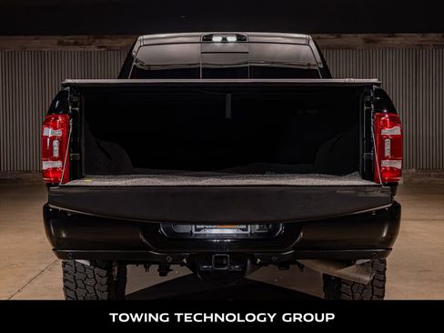 Used 2024 RAM 3500 Limited w/ Towing Technology Group image 8