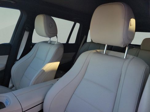 Certified 2025 Mercedes-Benz GLS 450 4MATIC image 26