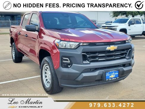 Used 2025 Chevrolet Colorado W/T w/ WT Convenience Package II RWD image 2