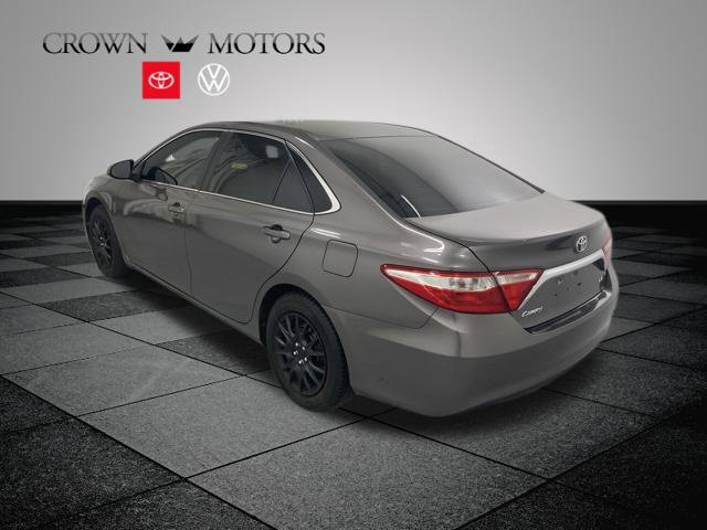 Used 2016 Toyota Camry LE FWD image 4