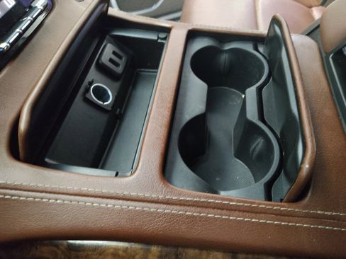 Used 2017 Chevrolet Tahoe Premier RWD image 26