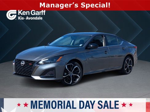 Used 2024 Nissan Altima 2.5 SR AWD/4WD image 1