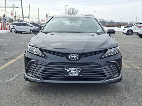 Used 2024 Toyota Camry LE image 2