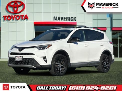 Used 2016 Toyota RAV4 SE image 1