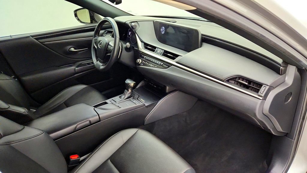 Used 2021 Lexus ES 250 w/ Accessory Package 2 AWD/4WD image 25
