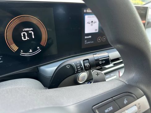 Used 2025 Hyundai Sonata SEL FWD image 25