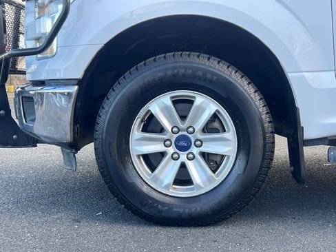 Used 2015 Ford F150 XLT image 10