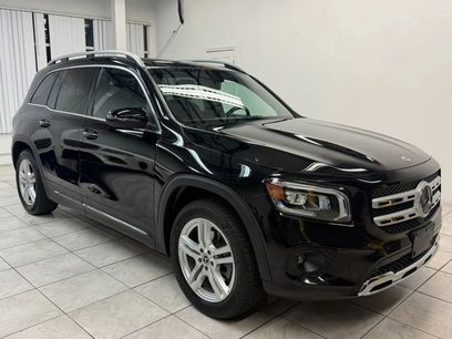 Used 2021 Mercedes-Benz GLB 250 4MATIC w/ Premium Package