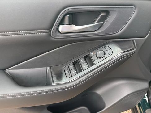 New 2026 Nissan Rogue Dark Armor FWD image 18