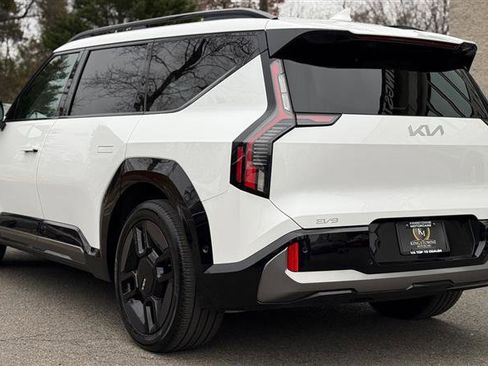 Used 2024 Kia EV9 GT-Line image 7
