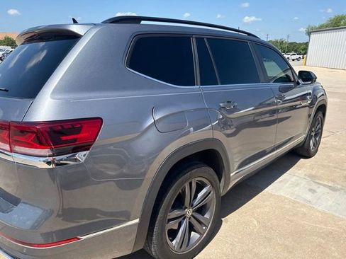 Used 2021 Volkswagen Atlas SE FWD image 4