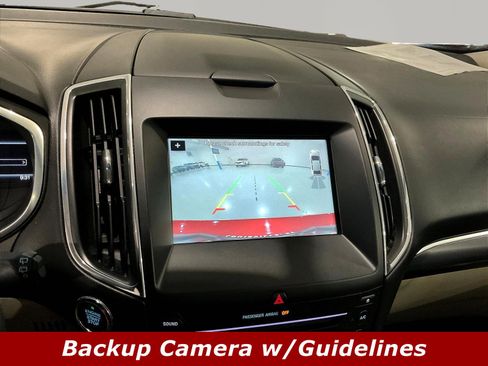 Used 2017 Ford Edge Titanium w/ Equipment Group 301A AWD/4WD image 14