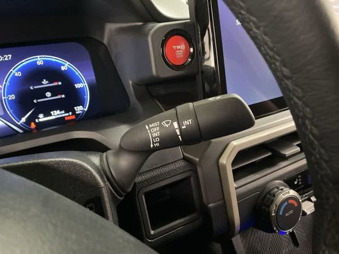 Used 2024 Toyota Tacoma TRD Sport image 21