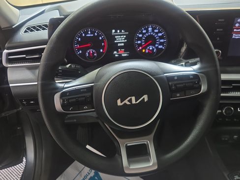 Used 2022 Kia K5 LXS FWD image 6