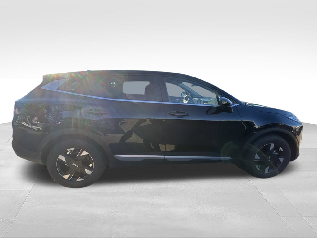 Certified 2026 Kia Sportage LX FWD image 7