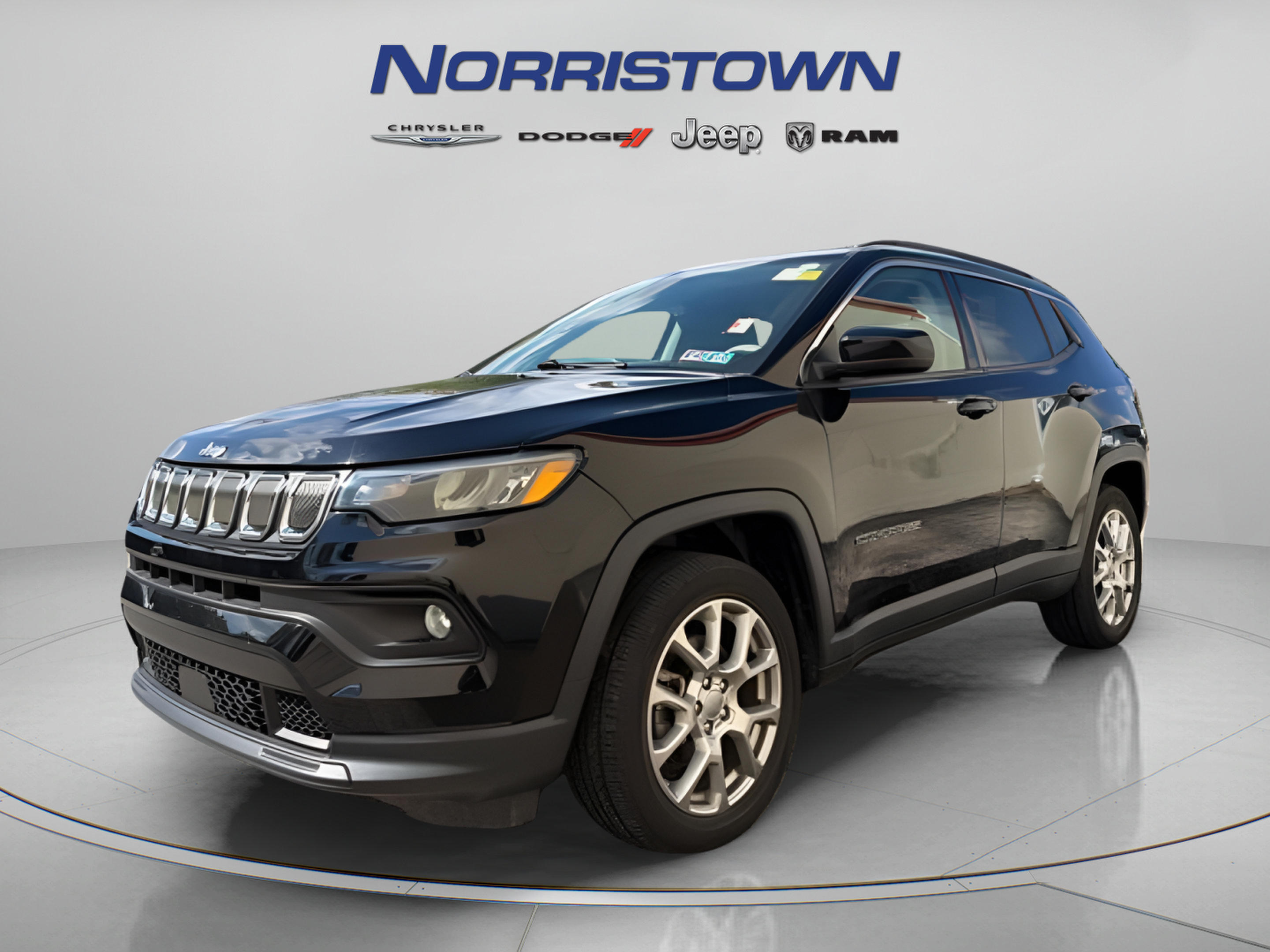 Used 2022 Jeep Compass Latitude AWD/4WD image 4