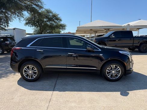 Used 2021 Cadillac XT5 Premium Luxury w/ LPO, Floor Liner Package image 8