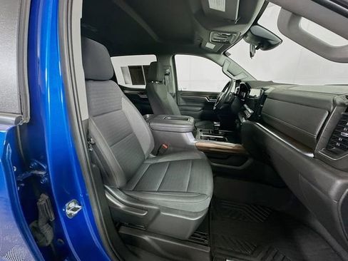 Used 2022 Chevrolet Silverado 1500 LT Trail Boss image 33