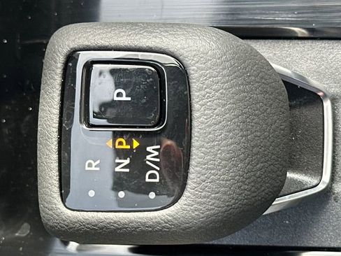 Used 2026 Nissan Rogue SV w/ SV Premium Package image 19