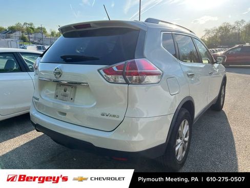 Used 2016 Nissan Rogue SV w/ SV Premium Package AWD/4WD image 8