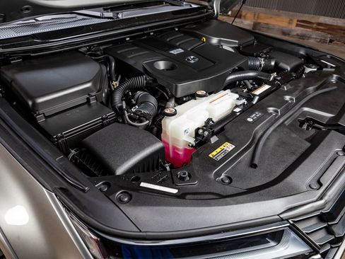 Used 2024 Lexus GX 550 image 42