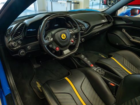 Certified 2017 Ferrari 488 Spider RWD image 9