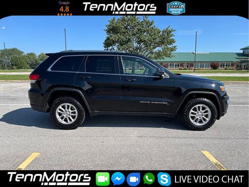Used 2020 Jeep Grand Cherokee Laredo image 3
