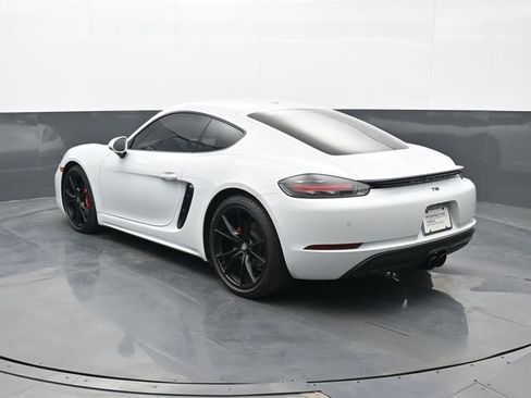 Certified 2021 Porsche 718 Cayman RWD image 3