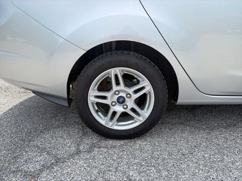 Used 2018 Ford Fiesta SE FWD image 41