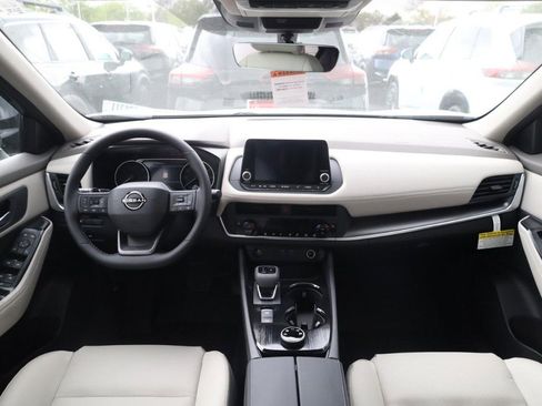 New 2026 Nissan Rogue SV image 7