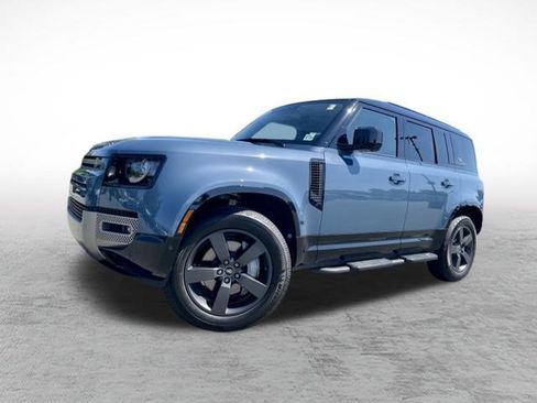 Used 2024 Land Rover Defender 110 X-Dynamic SE AWD/4WD image 1