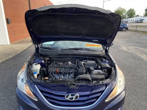 Used 2012 Hyundai Sonata GLS w/ Popular Equipment Pkg FWD image 11