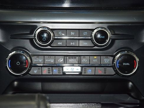 Used 2022 Ford F150 Lariat w/ Equipment Group 502A High image 28