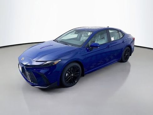 New 2026 Toyota Camry SE image 3
