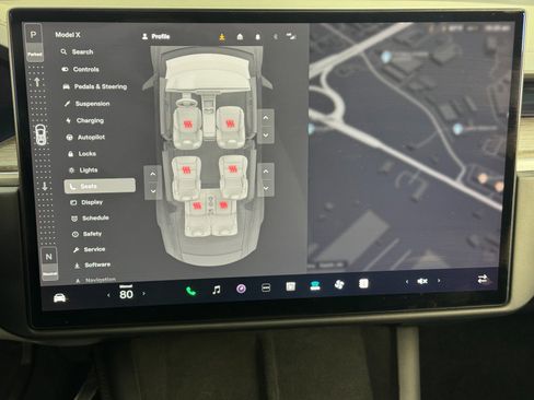 Used 2023 Tesla Model X image 29