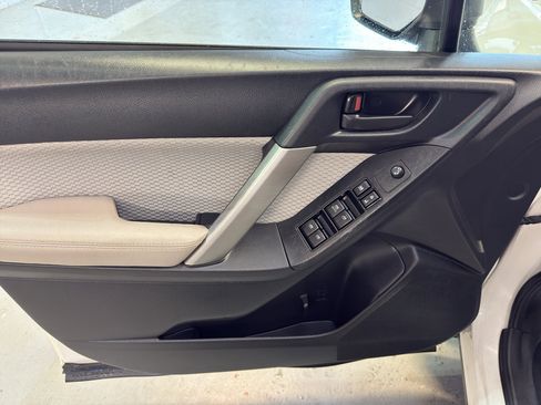 Used 2018 Subaru Forester 2.5i image 15