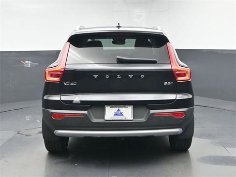 Used 2024 Volvo XC40 B5 Plus w/ Protection Package Premier image 7