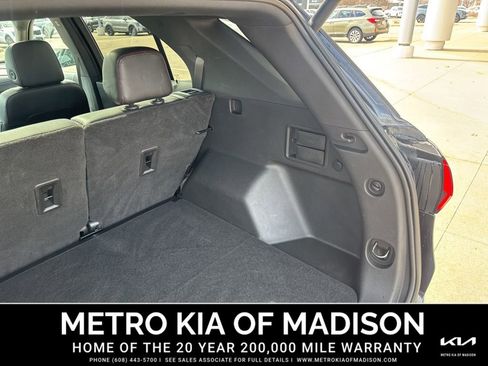 Used 2022 Chevrolet Equinox RS w/ RS Leather Package AWD/4WD image 31