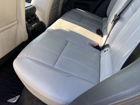 Used 2021 Land Rover Range Rover Evoque SE image 25