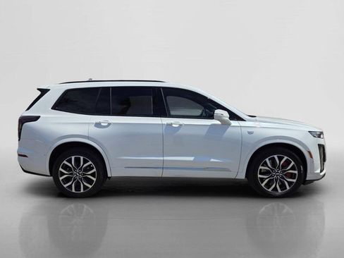 Used 2023 Cadillac XT6 Sport w/ Platinum Package AWD/4WD image 6