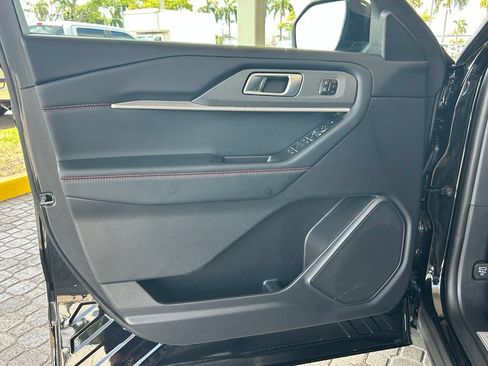 Used 2026 Ford Explorer ST-Line w/ ST-Line Street Pack RWD image 35